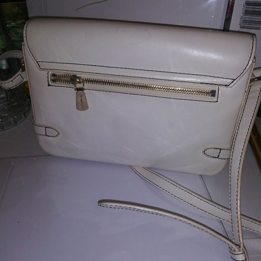 Bags - Picture 3 of 6